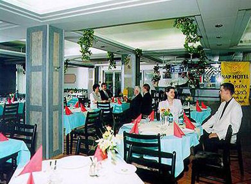 Hotel Nap Budapešť Restaurace fotografie
